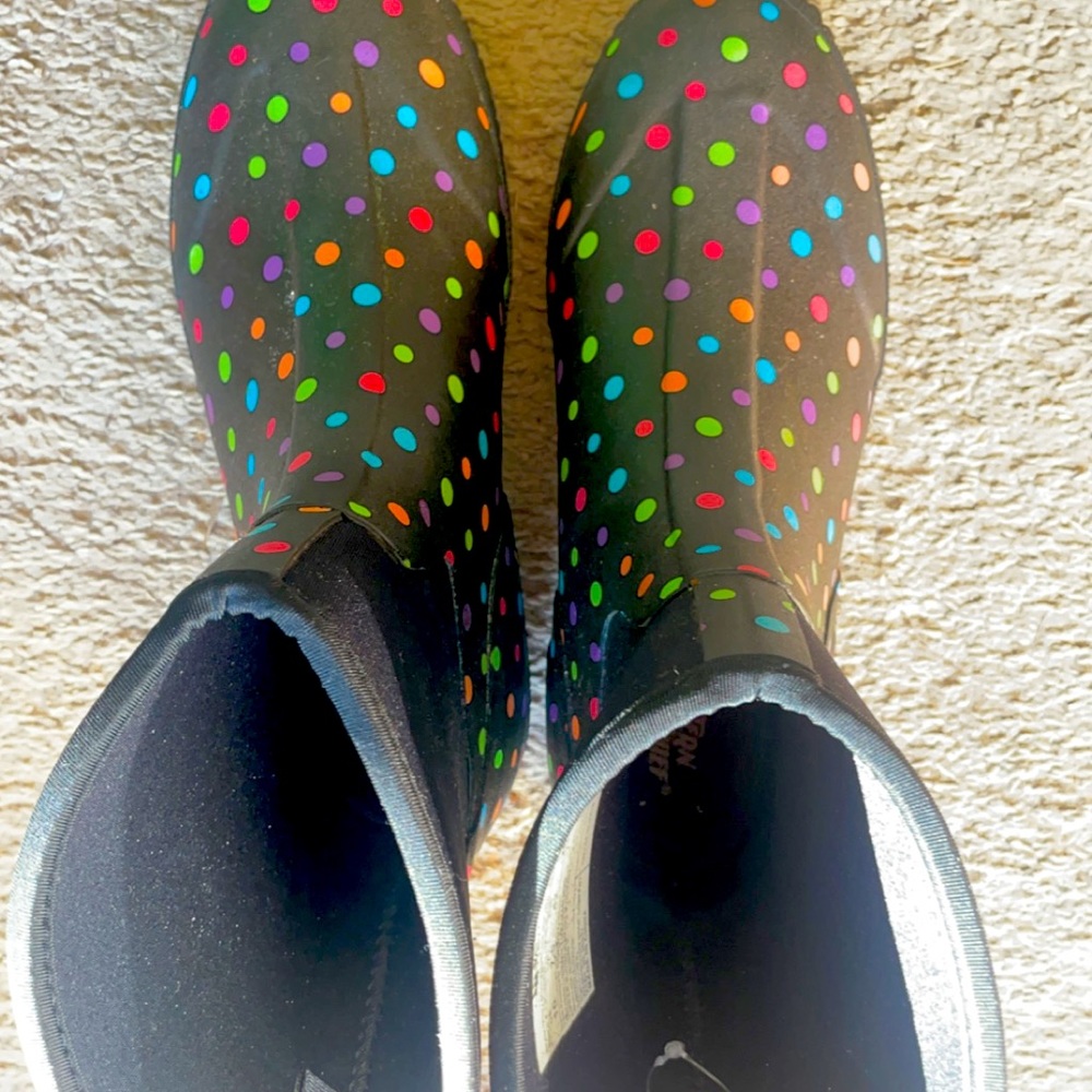 Size 10 women rubber boots